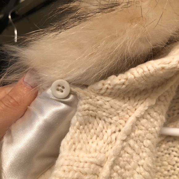 Alice and Olivia never worn sweater- real fur - Picture 8 of 8